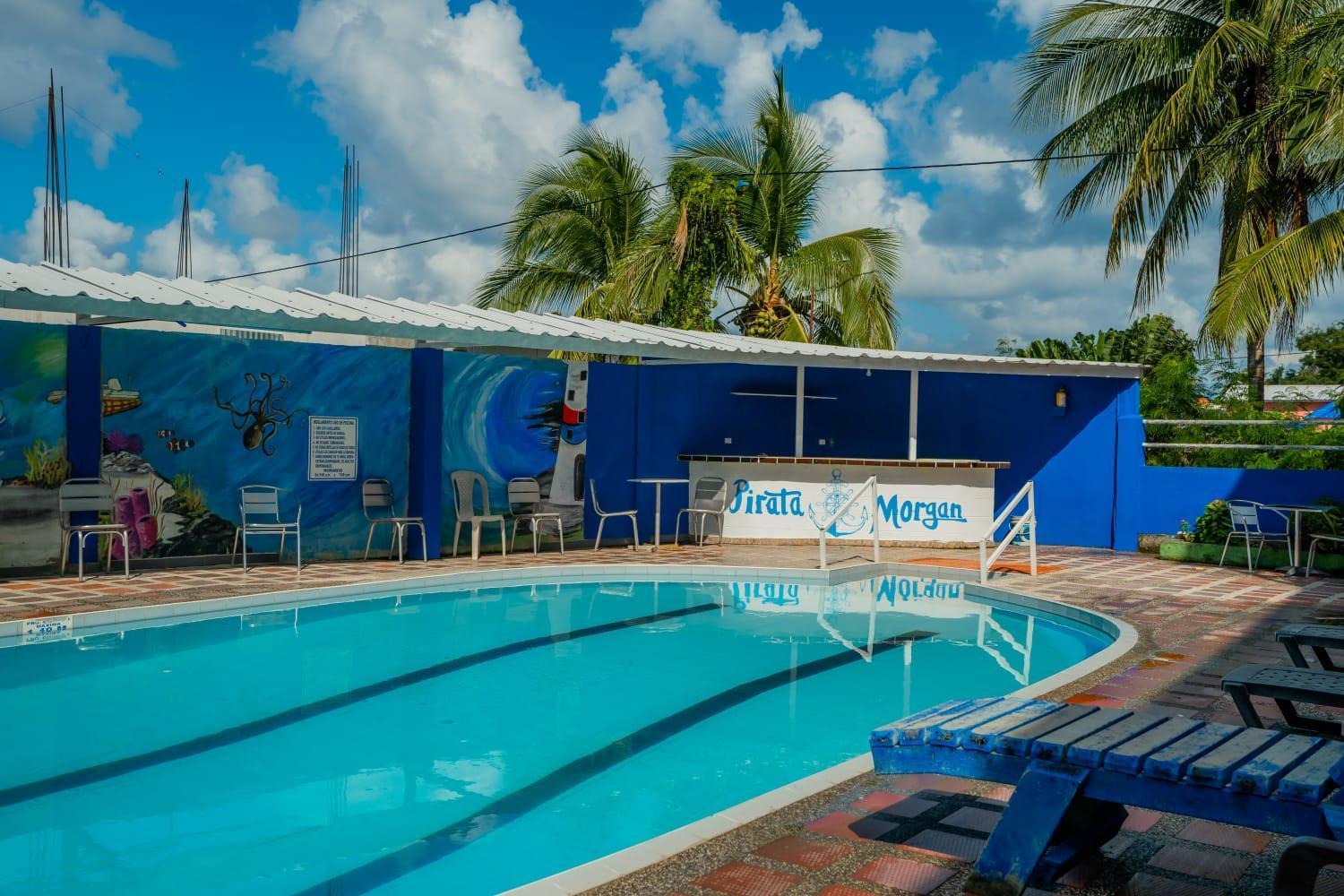 Hotel El Pirata Morgan Fresh Water Bay Exterior foto